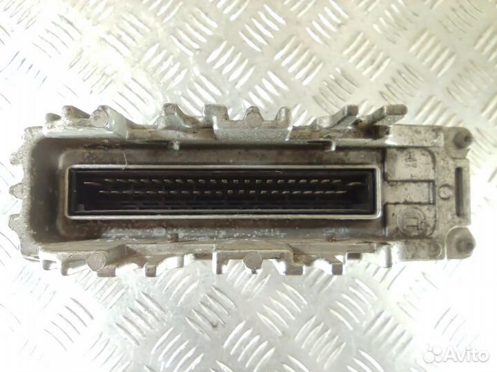Блок управления двигателем Volkswagen Golf 3