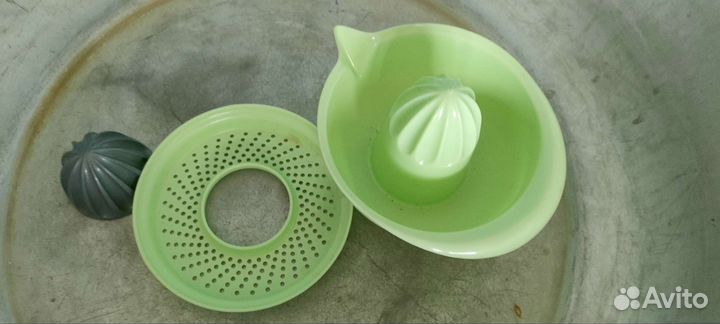 Соковыжималка новая