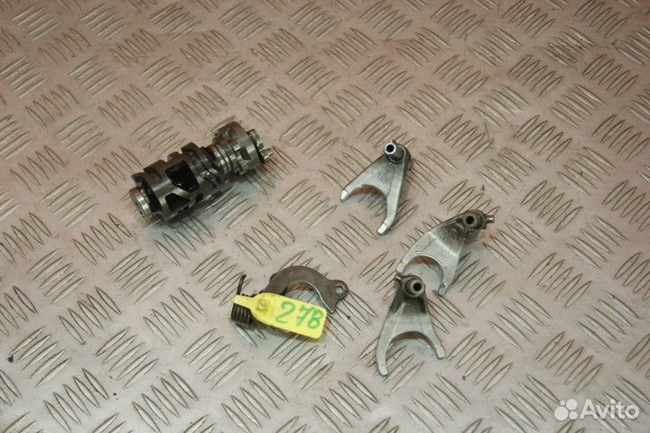 Вал копирный с вилками Yamaha YZ250