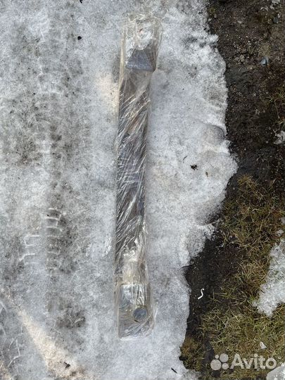 Усилитель заднего бампера для cadillac SRX с 2009г