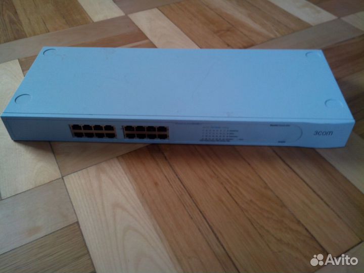 Надёжный коммутатор 3COM Baseline Switch 2016