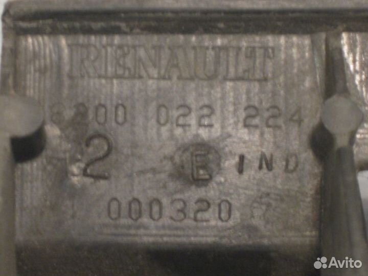 Кронштейн заднего бампера рено сценик 2