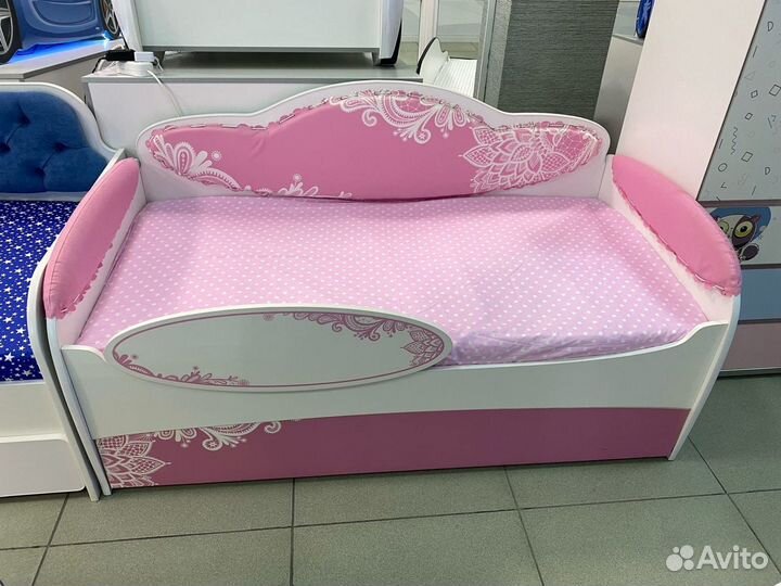 Детский диванчик для девочки