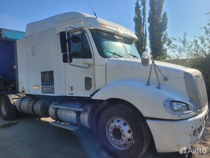 Freightliner CL120064ST с полуприцепом, 2003