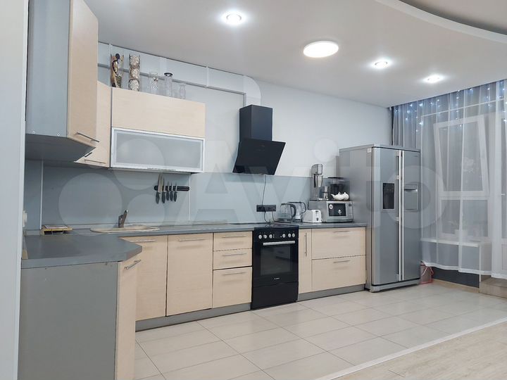 3-к. квартира, 92 м², 8/9 эт.