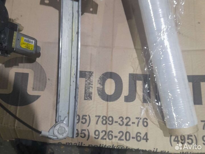 Стеклоподъемник передний правый Hyundai Solaris 2