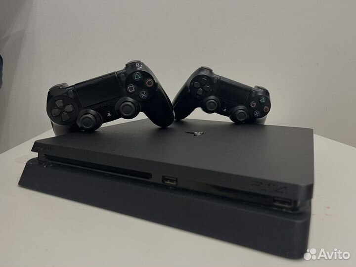 Sony PS4 slim