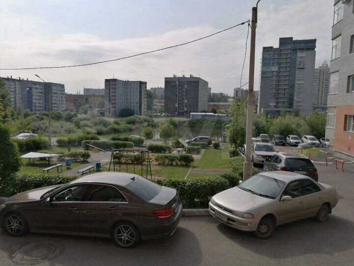 4-к. квартира, 142,8 м², 1/5 эт.