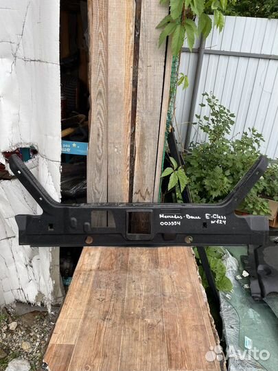 Обшивка багажника Mercedes W124 E 1984-1996