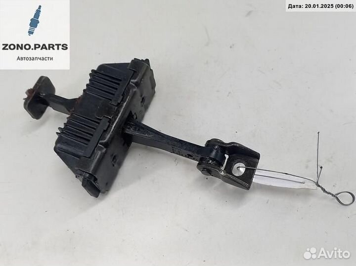Ограничитель открывания двери задней 8402561 на BMW X5 E53 (1999-2006)