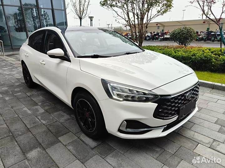 Ford Focus 1.5 AT, 2021, 27 000 км