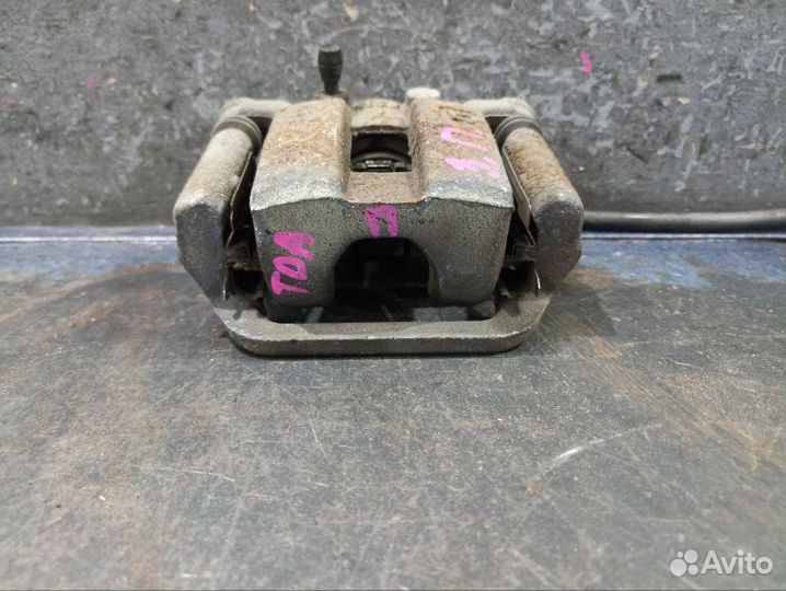 Суппорт задний правый Suzuki Grand Vitara 3 TD