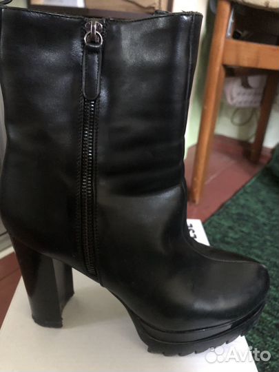 Полусапоги тёплые 38размер