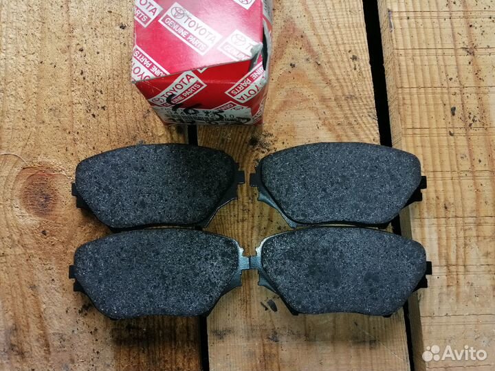 Колодки тормозные Toyota Rav-4 II 00- передние