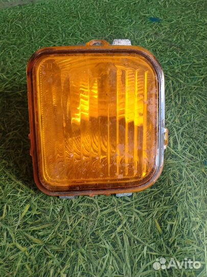 Указатель поворота правый Хаммер H3 2007г