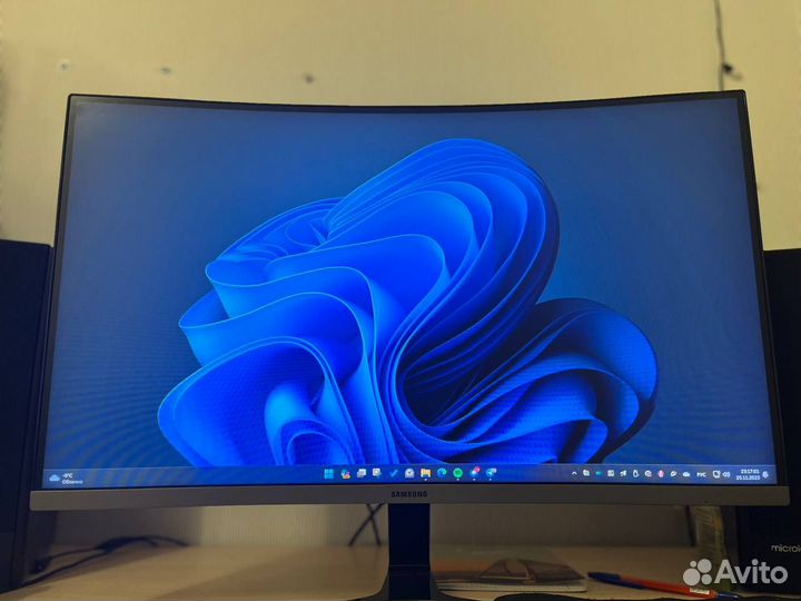 Samsung '27, C27R500hfi, изогнутый