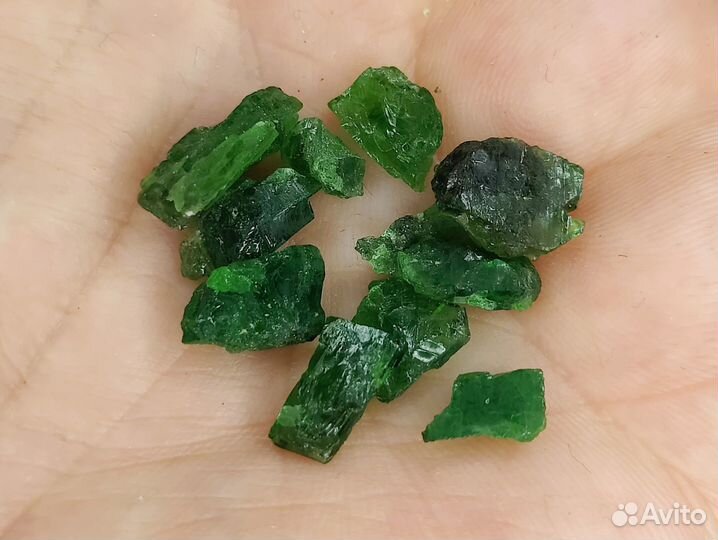 Хромдиопсид. Якутский изумруд