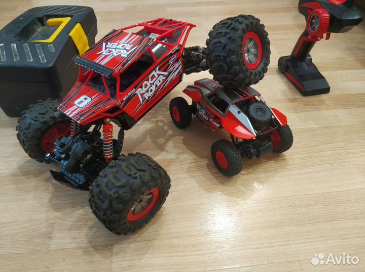 Машинка на радиоуправлении 1:10