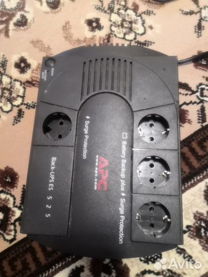 Ибп APC Back-UPS 525VA 230V (черный)