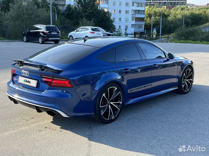 Audi RS7, 2016
