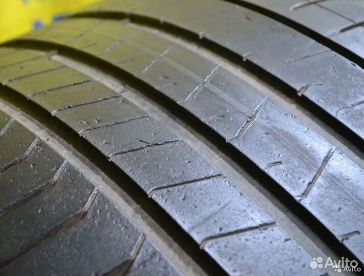 Pirelli P Zero PZ4 265/35 R22