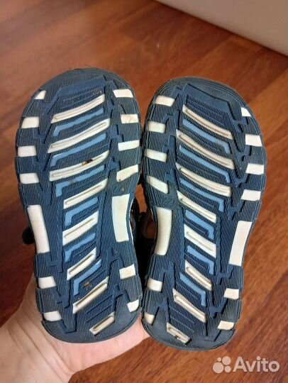 Сандали на малыша