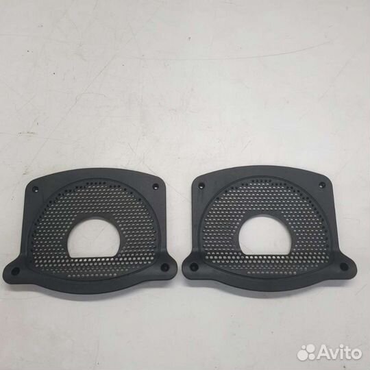 Сетка для динамика BMW 5 G30/G31 2016г. 9355524