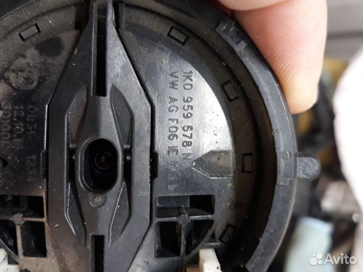 2015-20 Поло Моторчик зеркала Polo