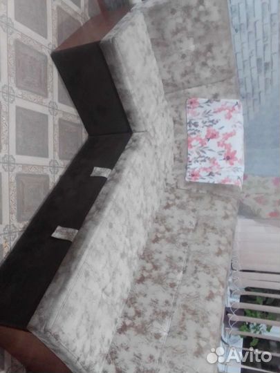 Кухонный диван