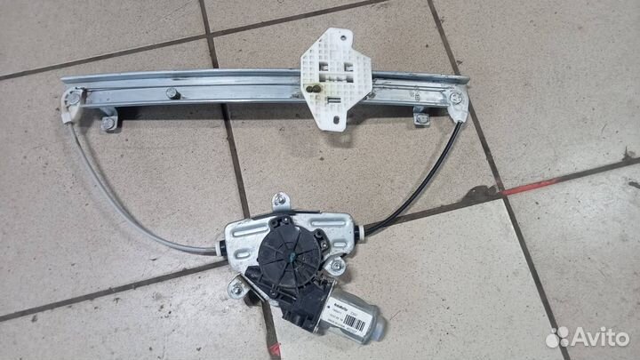 Стеклоподъемник задний правый Солярис 2011