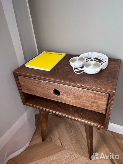 Тумба прикроватная