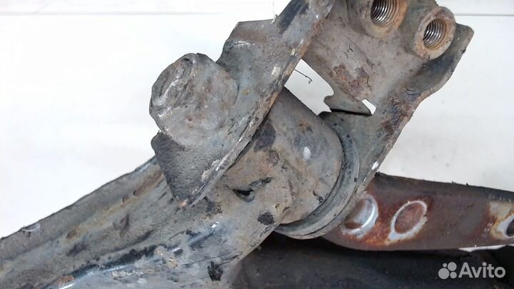 Рычаг подвески Nissan Primera P12, 2004