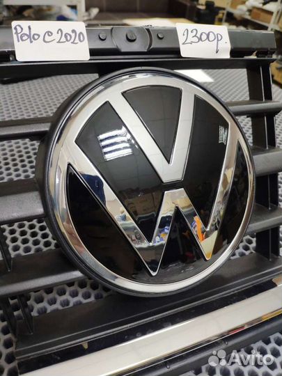Эмблема передней решетки Фольксваген Поло