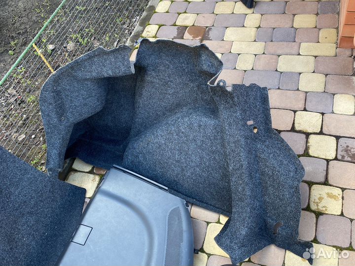 Обшивка багажника polo