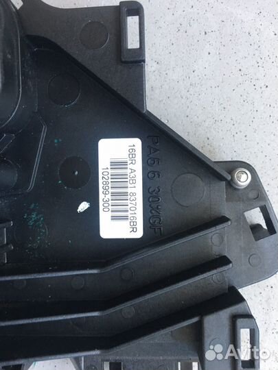 Замок двери Фольксваген Транспортёр Т5