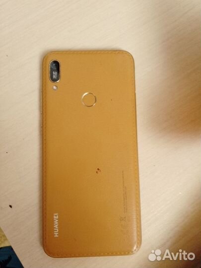 HUAWEI Y6 (2018), 2/16 ГБ