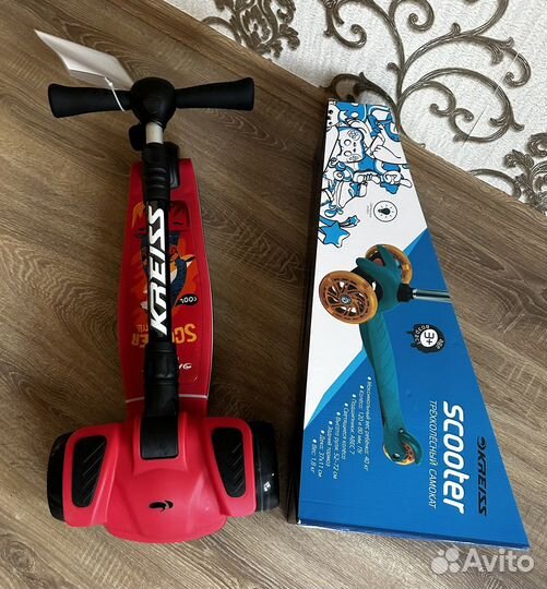 Продам новый самокат и кикборд