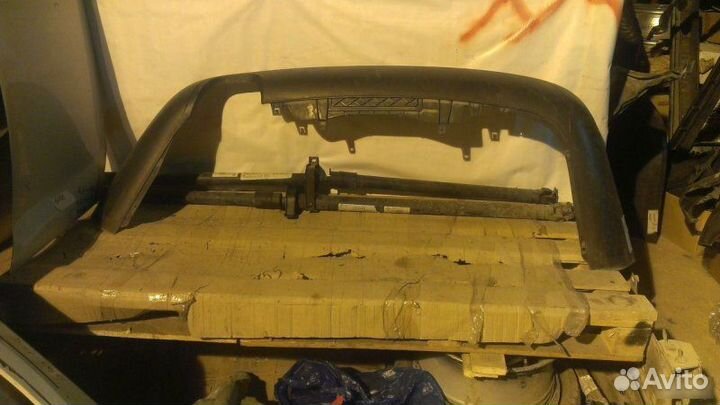 Губа бампера Volkswagen Passat B6