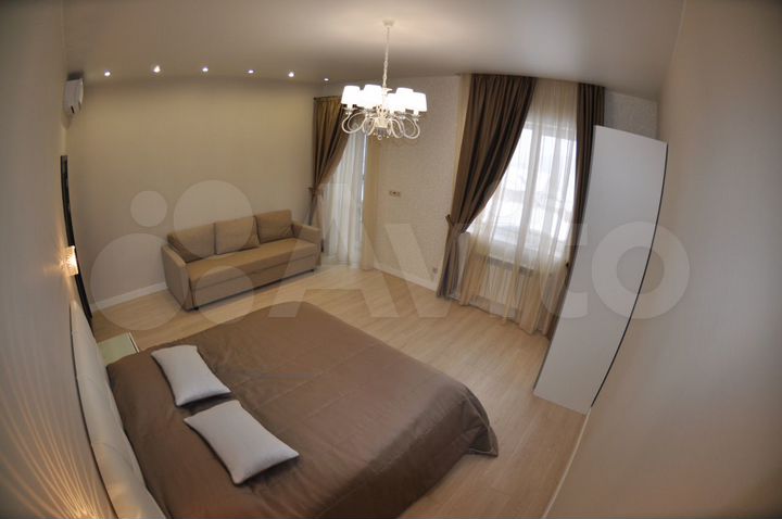 Коттедж 350 м² на участке 10 сот.