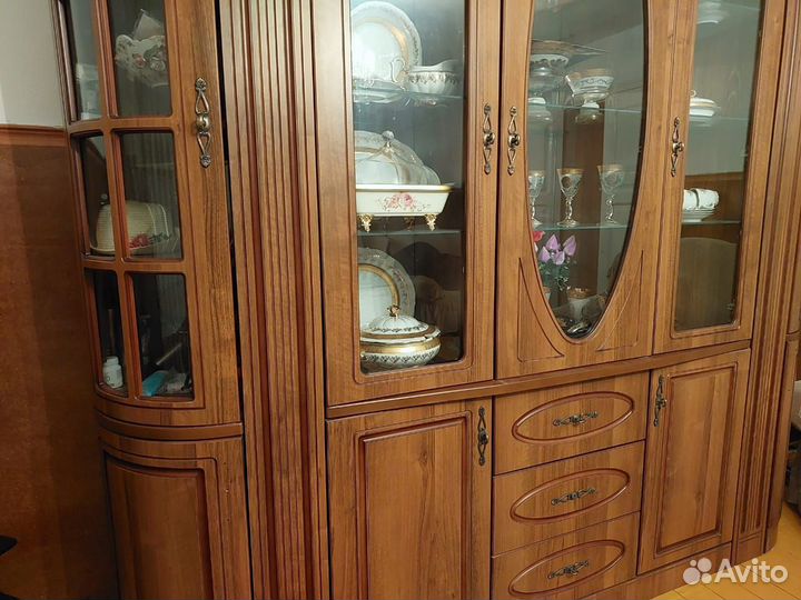 Стенка в гостиную бу