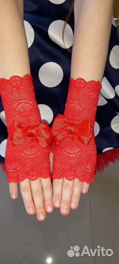 Ярко- красные ажурные минетки для девочки