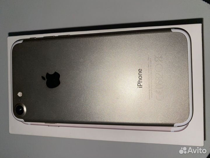 iPhone 7, 32 ГБ