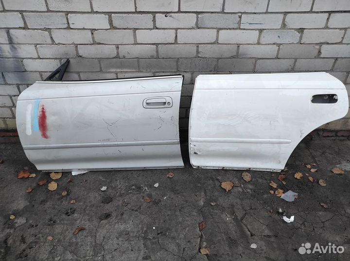 Дверь тойота марк2 gx90