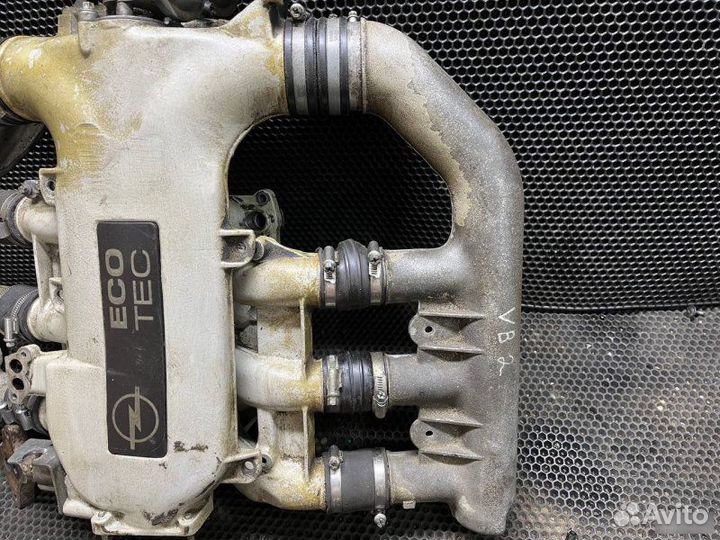 Впускной коллектор Opel Vectra B X25XE