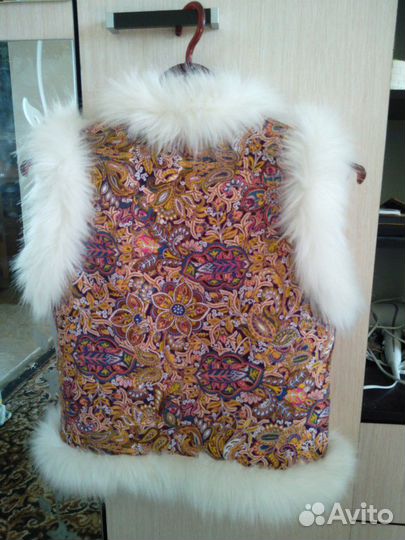 Жилетка тёплая