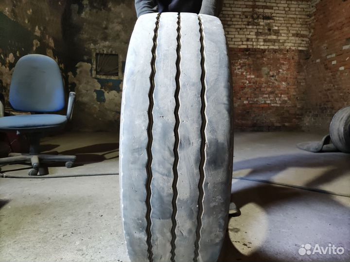 Грузовая шина бу 245 70 R17.5 Bridgestone