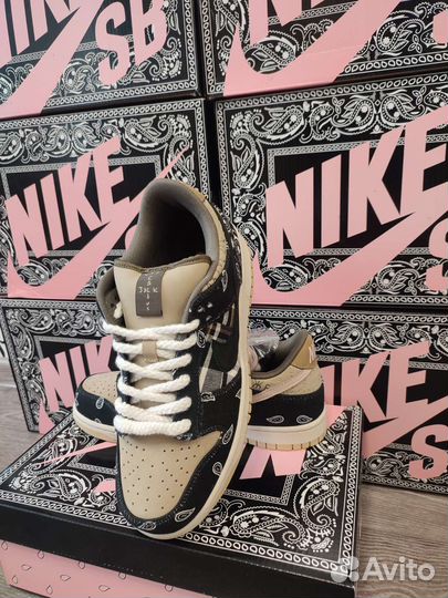 Nike SB Dunk Low Prm QS Travis Scott x