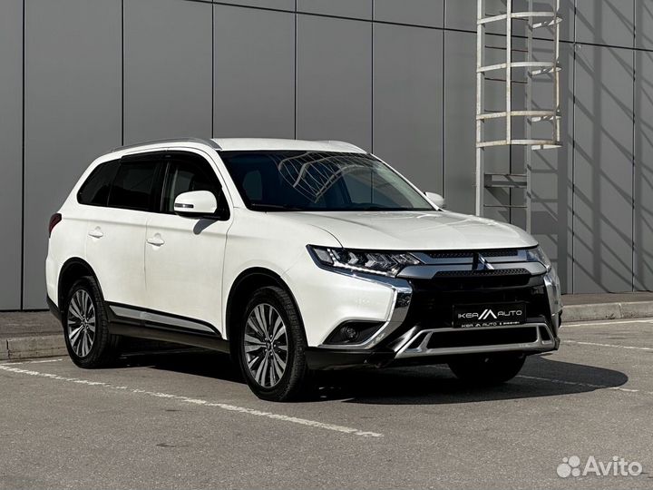 Mitsubishi Outlander 2.0 CVT, 2019, 93 400 км