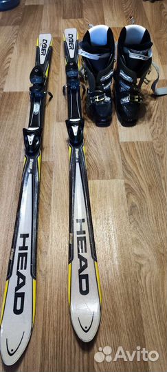 Горные лыжи и ботинки