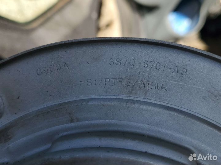 Сальник коленвала задний Ford Transit